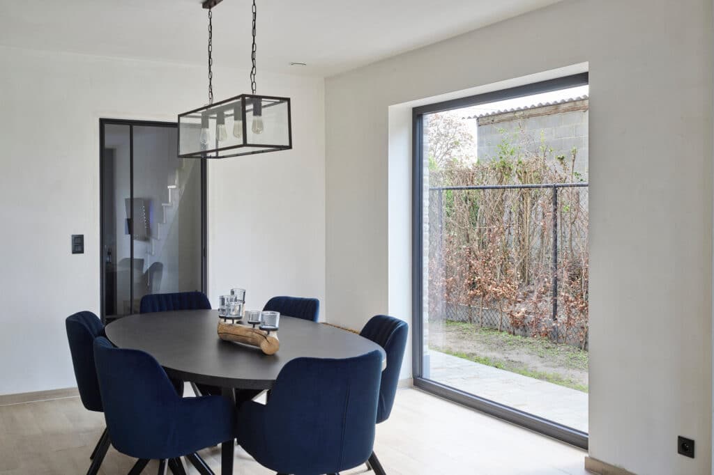 Eén partner voor kunststof en aluminium schrijnwerk 1