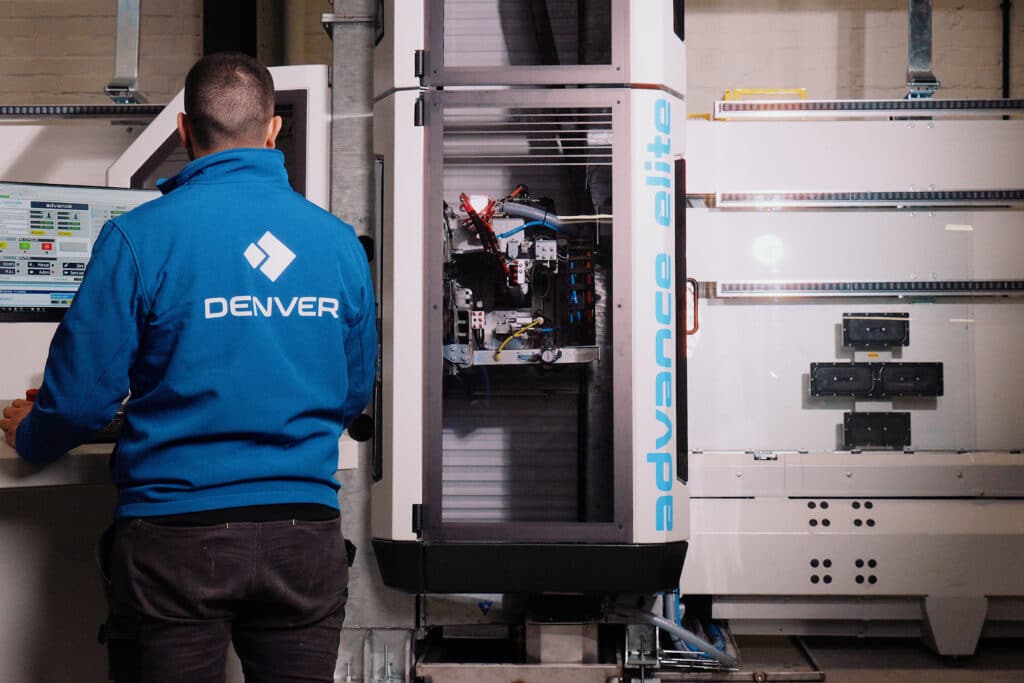 Focus op machines en dienstverlening voor bedrijven in steen- en glasbewerking 4