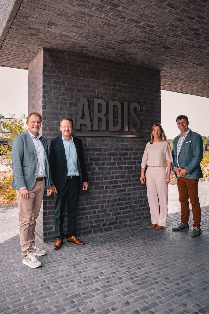 ARDIS huldigt nieuw hoofdkantoor in en is klaar voor de volgende groeifase 2