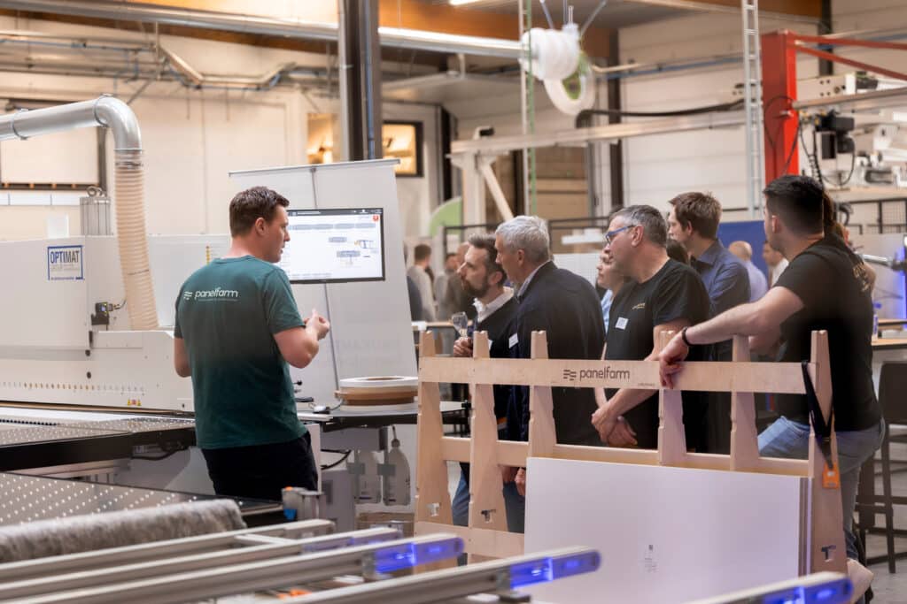 Panelfarm opent eerste productiehub voor interieurbouwers in Waregem 1